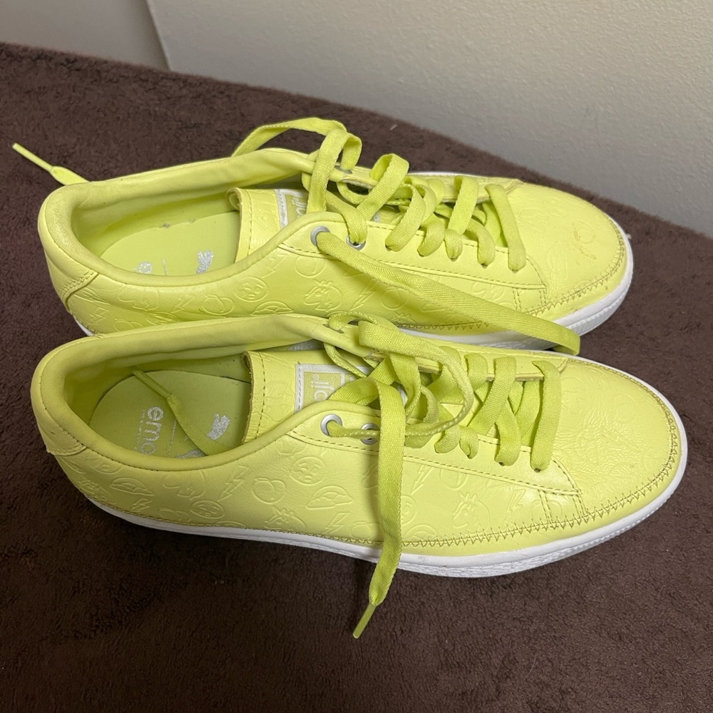 Puma Women's Sneakers in Bright Yellow